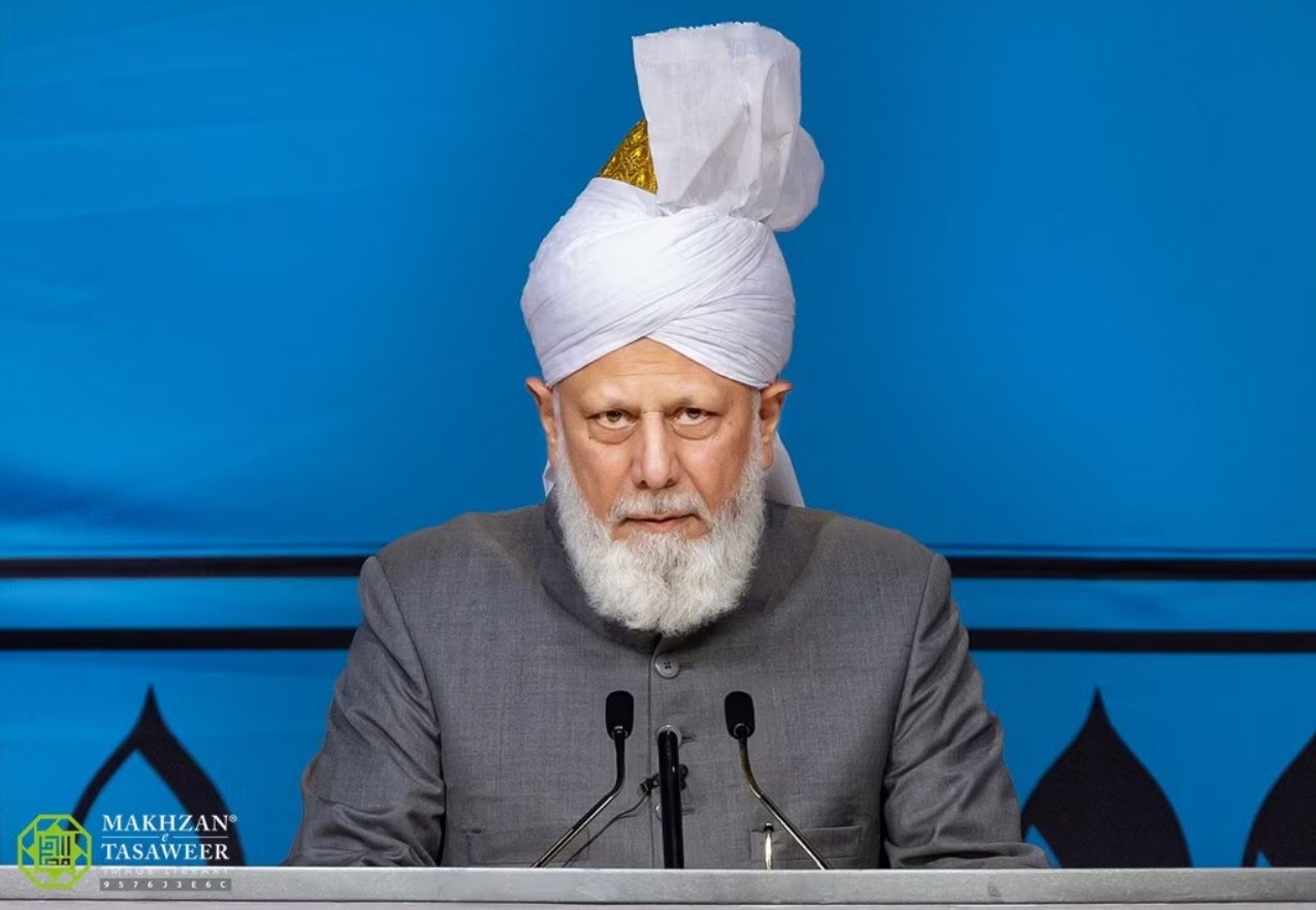 You are currently viewing Muslim Youth Take Historic Pledge To Serve Islam As The National Ijtema Of Majlis Khuddamul Ahmadiyya Concludes With Faith-Inspiring Address